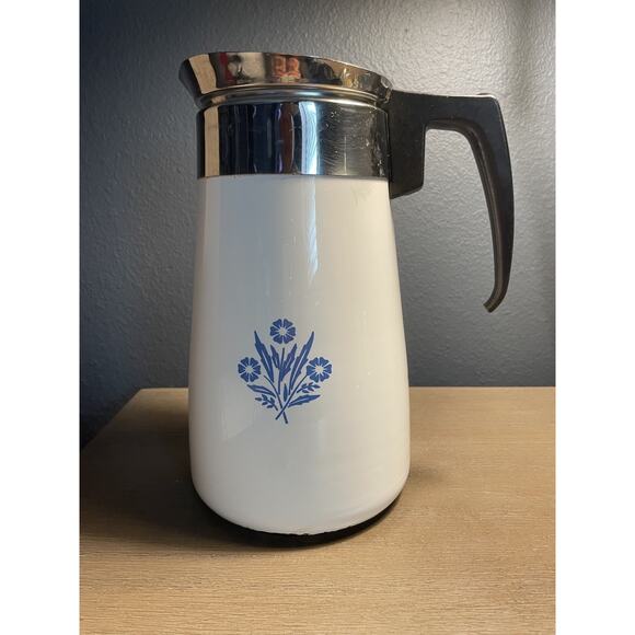 Corningware Other - Vintage 1960’s Corningware Blue Cornflower Collectible Kitchen Pitcher
